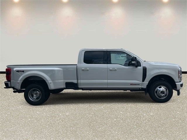 2026 Ford F-350SD Platinum DRW