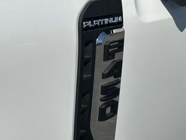 2027 Ford F-450SD Platinum