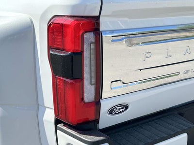 2027 Ford F-450SD Platinum