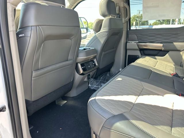 2027 Ford F-450SD Platinum