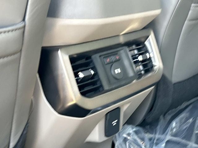 2027 Ford F-450SD Platinum
