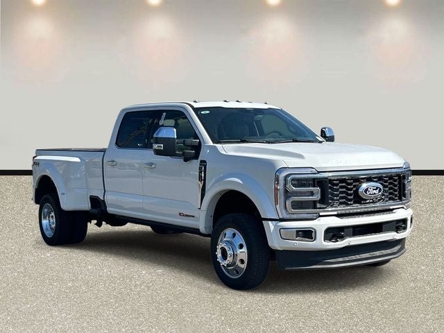 2027 Ford F-450SD Platinum