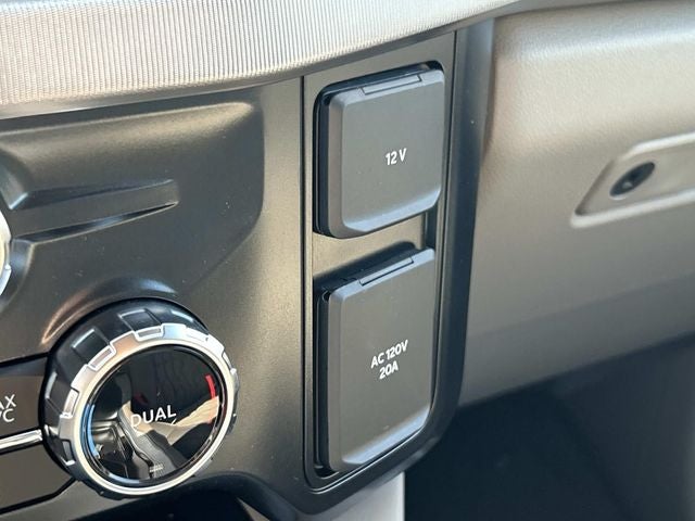 2027 Ford F-450SD Platinum