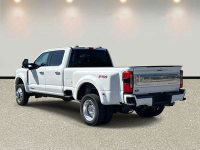 2027 Ford F-450SD Platinum