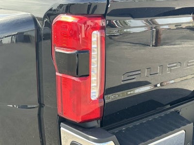 2027 Ford F-450SD Lariat DRW