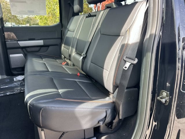 2027 Ford F-450SD Lariat DRW