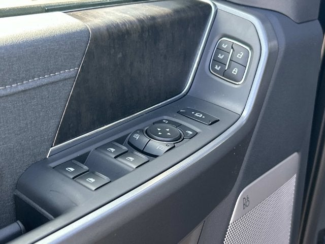 2027 Ford F-450SD Lariat DRW