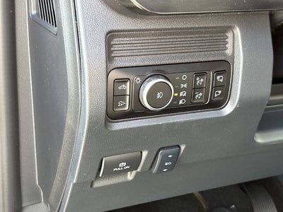 2027 Ford F-450SD Lariat DRW