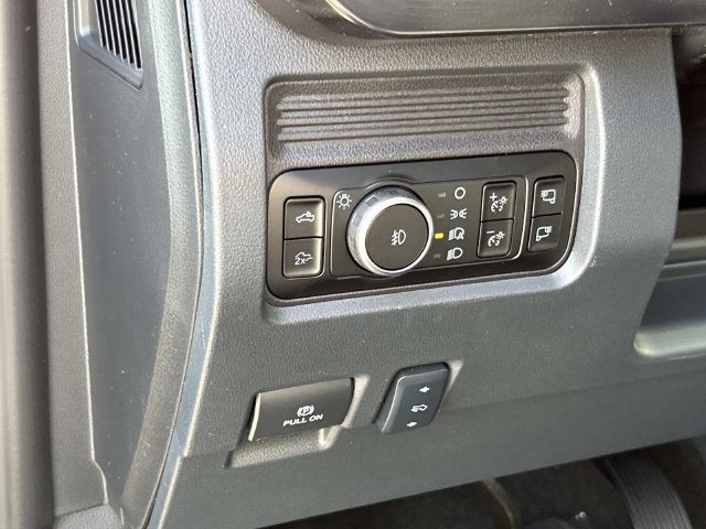 2027 Ford F-450SD Lariat DRW