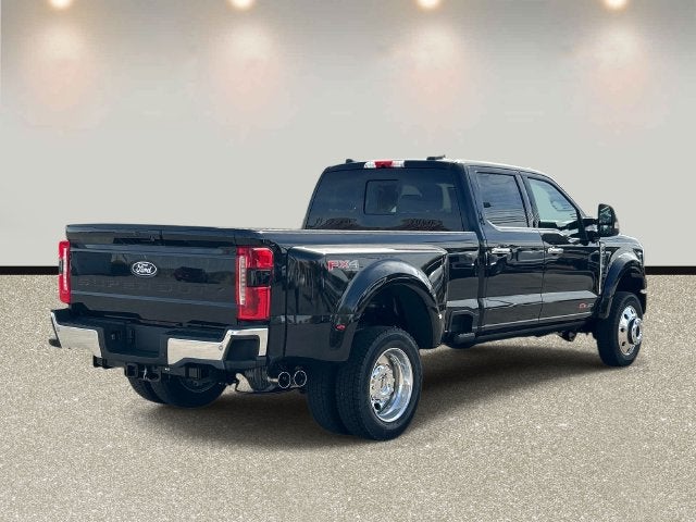 2027 Ford F-450SD Lariat DRW