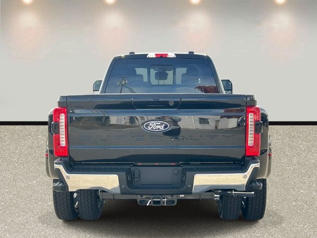 2027 Ford F-450SD Lariat DRW
