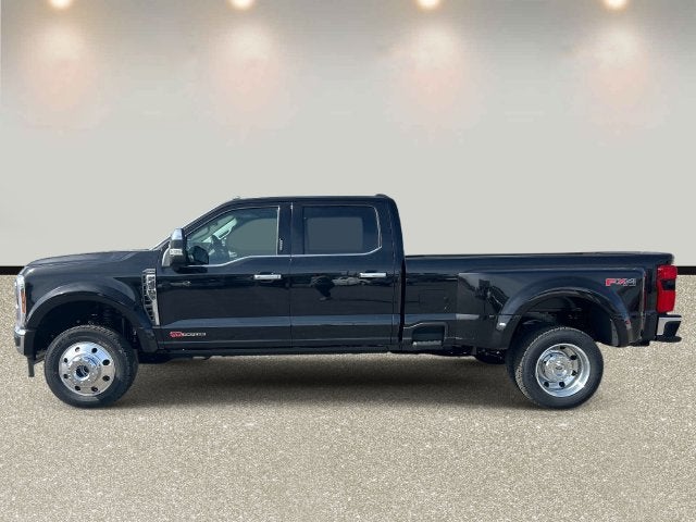 2027 Ford F-450SD Lariat DRW