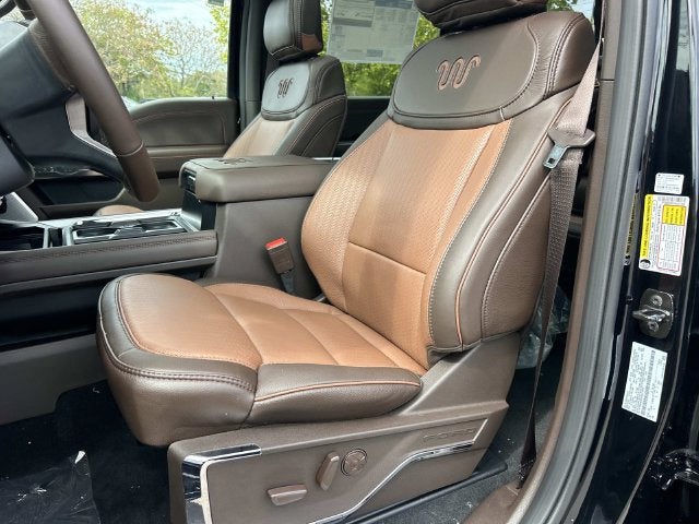 2027 Ford F-450SD King Ranch DRW