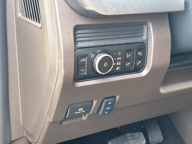 2027 Ford F-450SD King Ranch DRW
