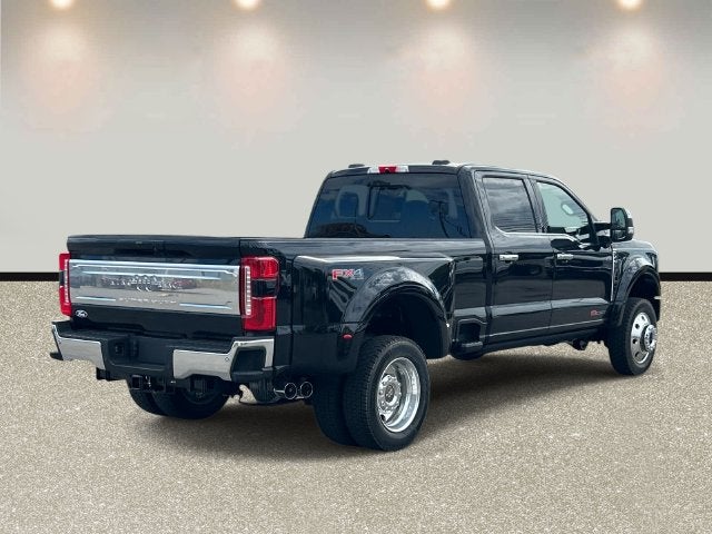 2027 Ford F-450SD King Ranch DRW