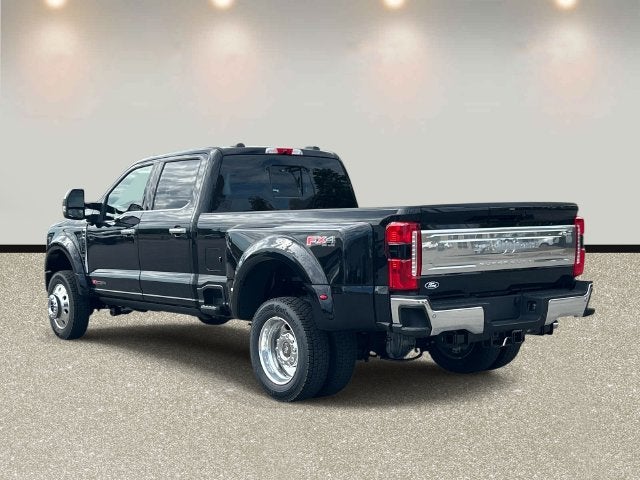 2027 Ford F-450SD King Ranch DRW