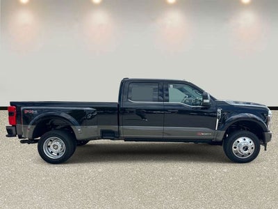 2027 Ford F-450SD King Ranch DRW