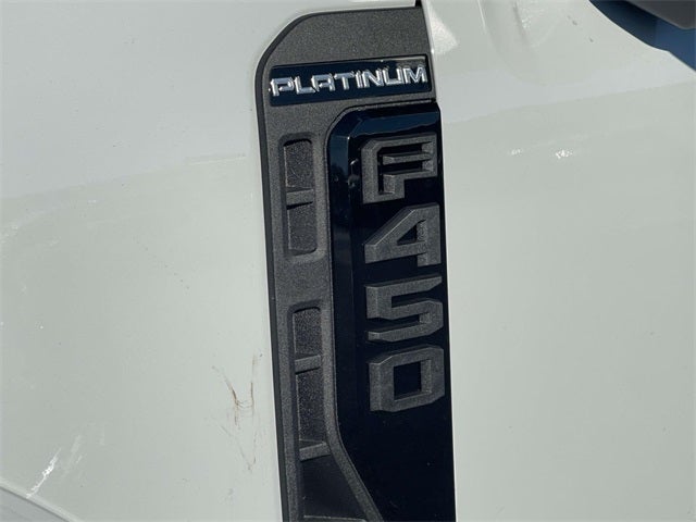 2026 Ford F-450SD Platinum FOMX