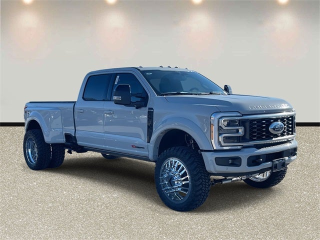 2026 Ford F-450SD Platinum FOMX