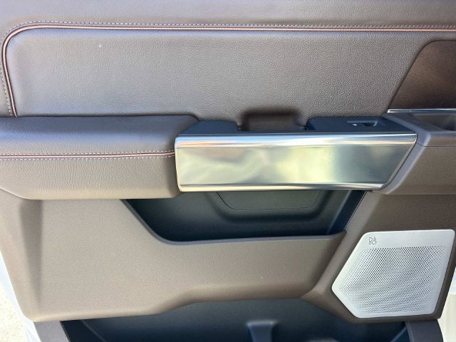 2027 Ford F-450SD King Ranch DRW