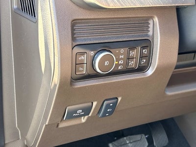 2027 Ford F-450SD King Ranch DRW
