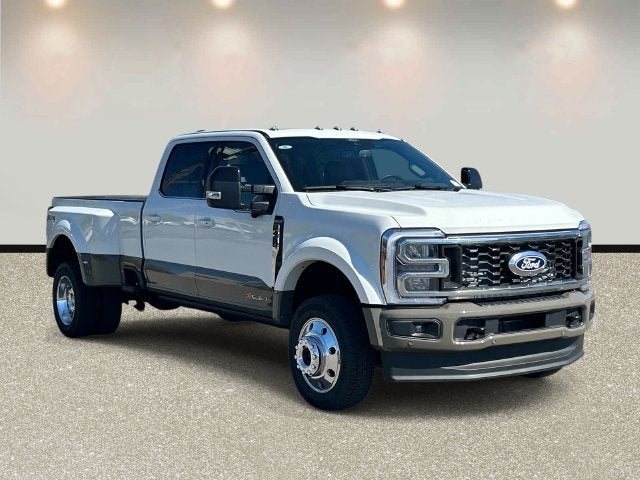 2027 Ford F-450SD King Ranch DRW