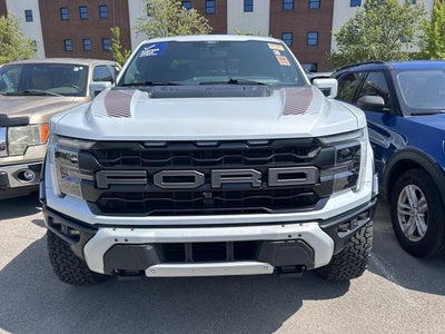 2025 Ford F-150 Raptor 37 PACKAGE