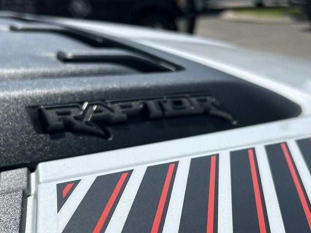 2025 Ford F-150 Raptor 37 PACKAGE