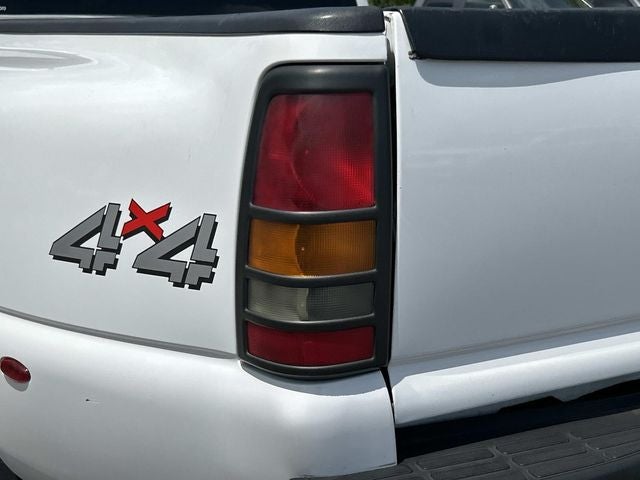 2006 Chevrolet Silverado 3500 Work Truck 167 WB