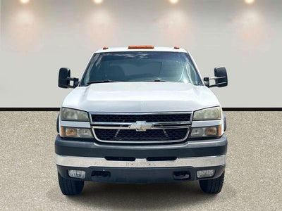 2006 Chevrolet Silverado 3500 Work Truck 167 WB