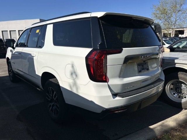 2022 GMC Yukon XL AT4