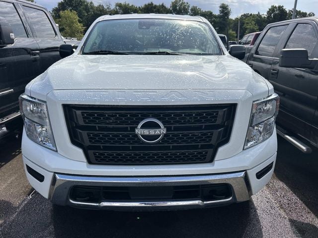 2024 Nissan Titan SV