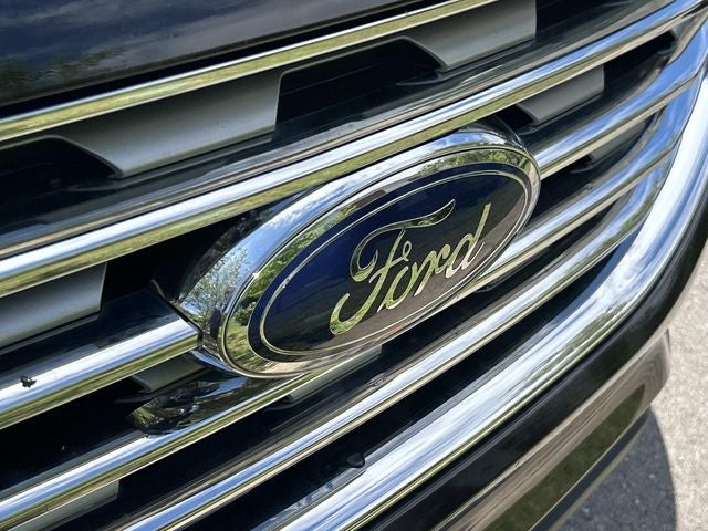 2021 Ford Edge SE