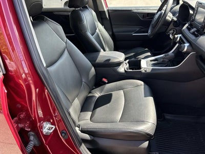 2022 Toyota RAV4 LE