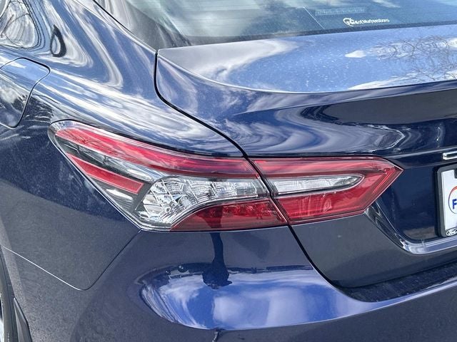 2022 Toyota Camry Hybrid XLE