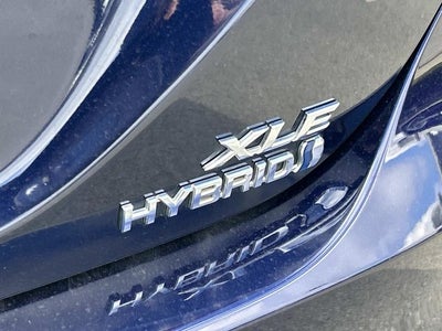 2022 Toyota Camry Hybrid XLE