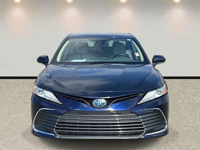 2022 Toyota Camry Hybrid XLE