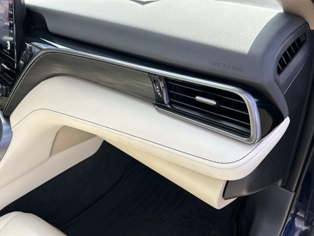 2022 Toyota Camry Hybrid XLE