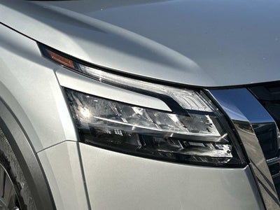 2025 Nissan Pathfinder S