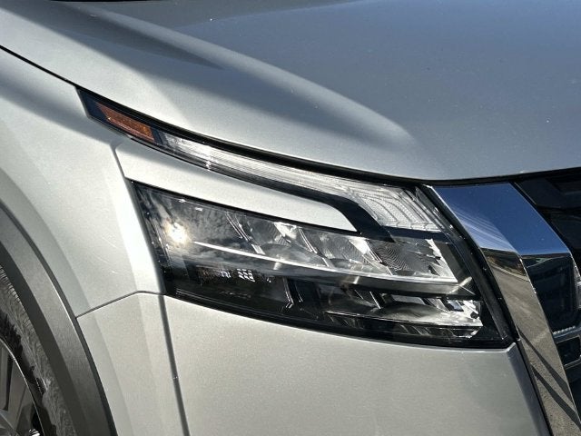 2025 Nissan Pathfinder S