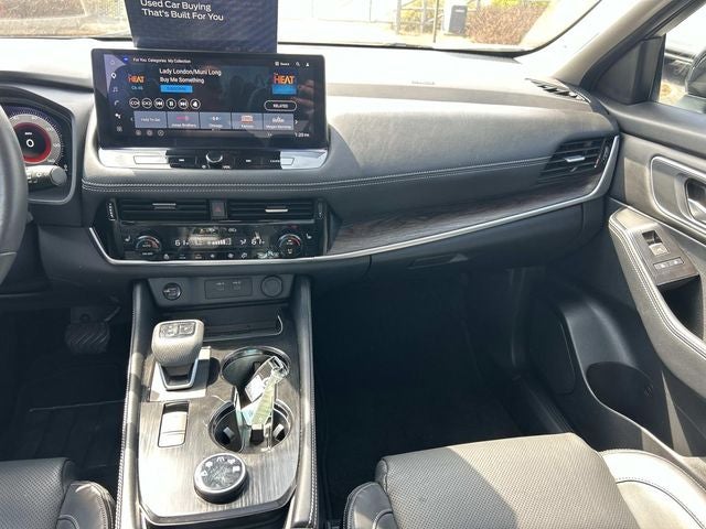 2024 Nissan Rogue Platinum