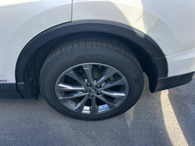 2017 Toyota RAV4 Hybrid Limited