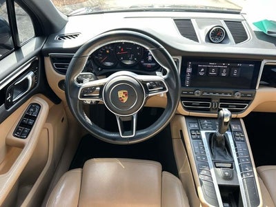 2021 Porsche Macan Base